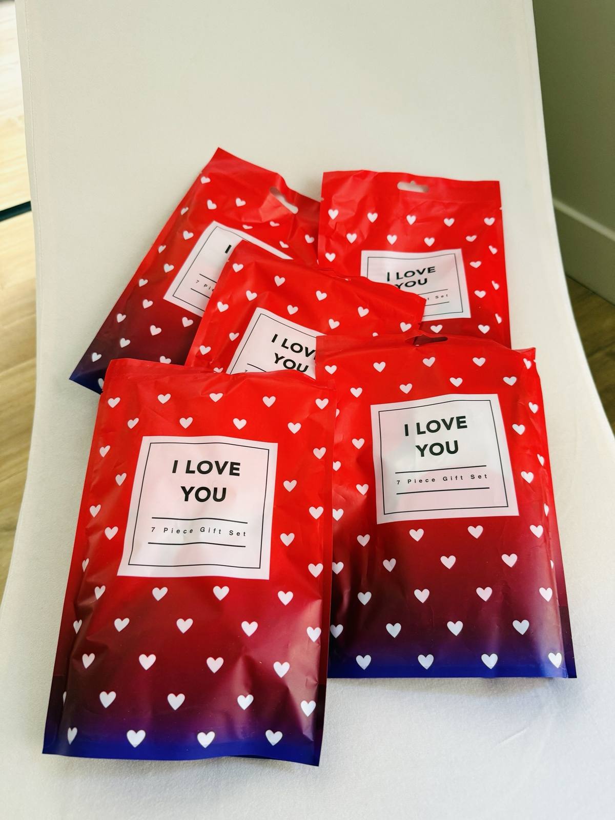 Sachets Love Box I Love You, sept accessoires pour découvrir